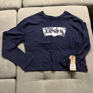Blue Levi’s teen crop top